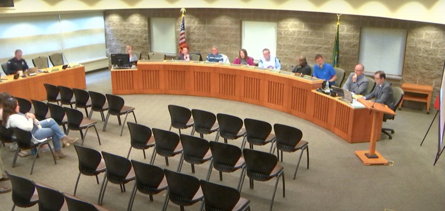 The Lacey City Council approved yesterday a new permit process for tree removal within the city, with a vote of four in favor and two opposed.